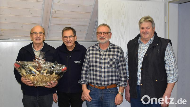 Siegfried Hammerers Organisationsarbeit übernehmen Hans Aschka, Hans Spichtinger und Josef Haberl (von links). Bild: Feuerwehrsenioren-Stammtisch/exb