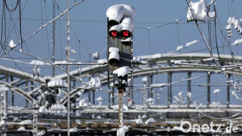 Der Wintereinbruch Anfang Dezember in Bayern hat bei der Deutschen Bahn zu massiven Einschränkungen geführt. Symbolbild: Karl-Josef Hildenbrand/dpa