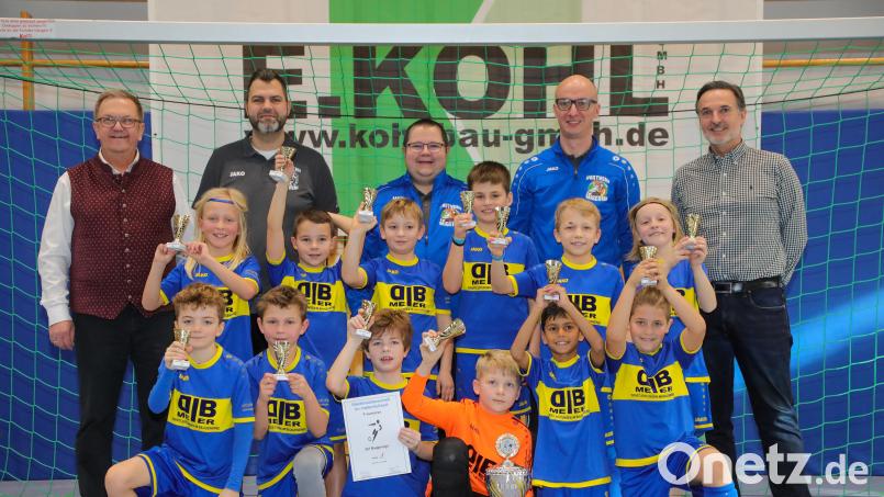 Der SV Raigering I ist neuer Stadtmeister bei den F-Junioren. Bild: Wolfgang Steinbacher