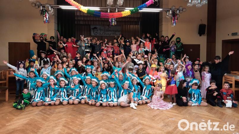 Rund 170 Kinder kamen zur Faschingsparty des Mitterteicher Gaudiwurms im Josefsheim. Bild: Mitterteicher Gaudiwurm/exb
