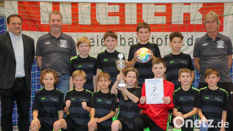 Der SV Raigering ist neuer Stadtmeister bei den E-Junioren. Bild: Wolfgang Steinbacher