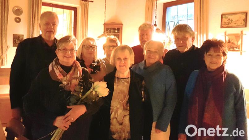 SPD AG 60plus in Amberg (von links): Reinhold Strobl, Sonja Höcherl, Eva Senft, Marga Fliegner-Schmidt, Gerlinde Müller, Dieter Weiß, Rita Weber, Walter Pritzl und Ursel Jäger. Bild: Albert Lukas/exb
