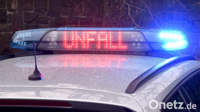 Zu einem Unfall kam es am Sonntag auf der Autobahn 93 an der Anschlussstelle Wunsiedel. Symbolbild: Carsten Rehder/dpa/Symbolbild