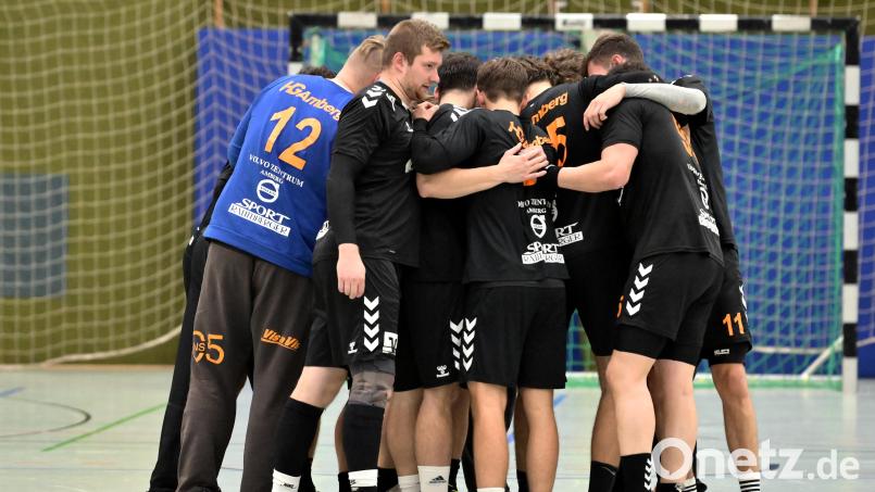 Am fehlenden Teamgeist lag es nicht, dass die HG Amberg in Regensburg den Kürzeren zog. Archivbild: Hubert Ziegler