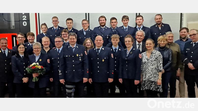 Ehrungen und Ergänzungswahlen standen auf der Tagesordnung der Jahreshauptversammlung der Feuerwehr Rothenstadt. Bild: R. Kreuzer