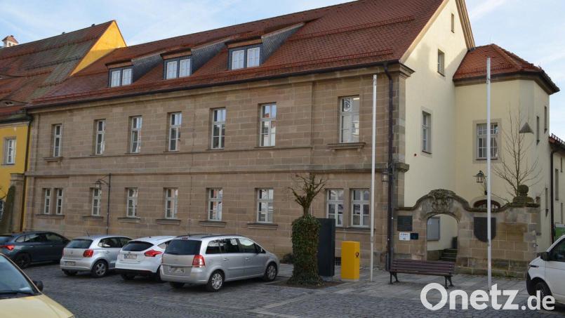 Das Personal der Verwaltungsgemeinschaft Kemnath wächst, der Platz im Rathaus als VG-Sitz wird knapp. Bild: ak