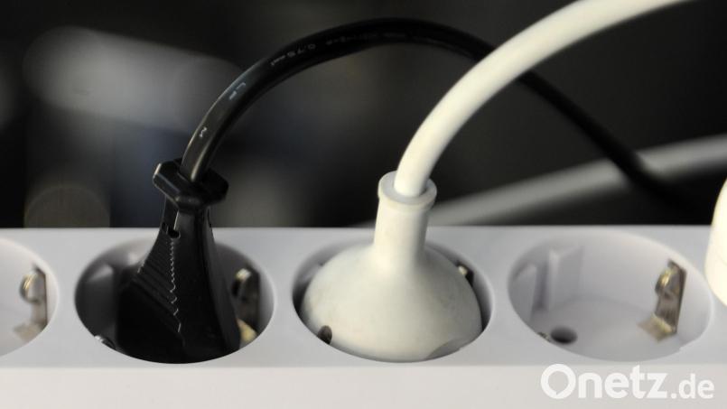 Wegen Mietschulden stellte ein Sulzbach-Rosenberger seiner Mieterin den Strom ab. Dann bekam der Mann aber selbst ein Problem. Mit der Polizei. Aber nicht wegen des Stroms. Bild: Tobias Hase/dpa