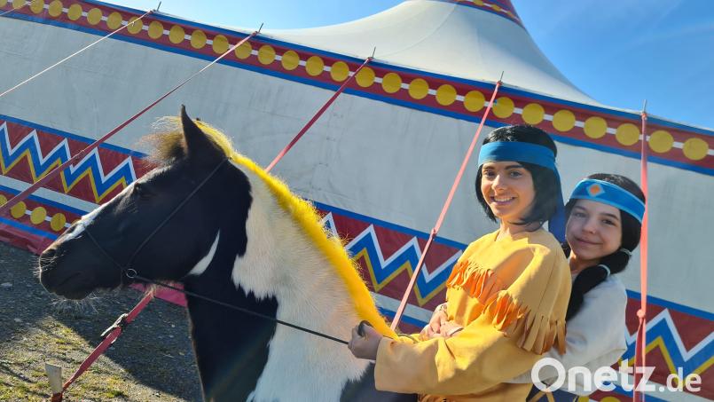 Yakari und Regenbogen Bild: Sven Rindfleisch/exb