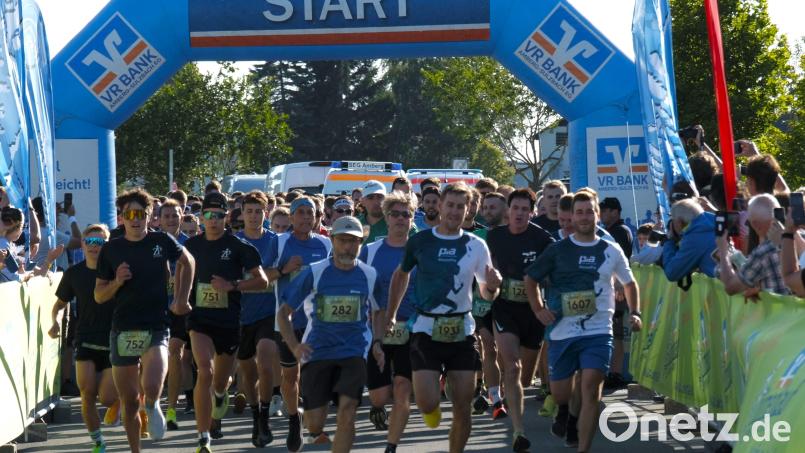 Fast 2000 Läufer waren beim Firmenlauf 2023 an den Start gegangen. Archivbild: chl