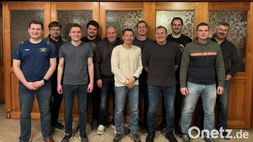Ein neues Führungsteam wählten die Mitglieder der Arco-Kickers Inzendorf bei der Jahreshauptversammlung. Bild: Weikmann/exb