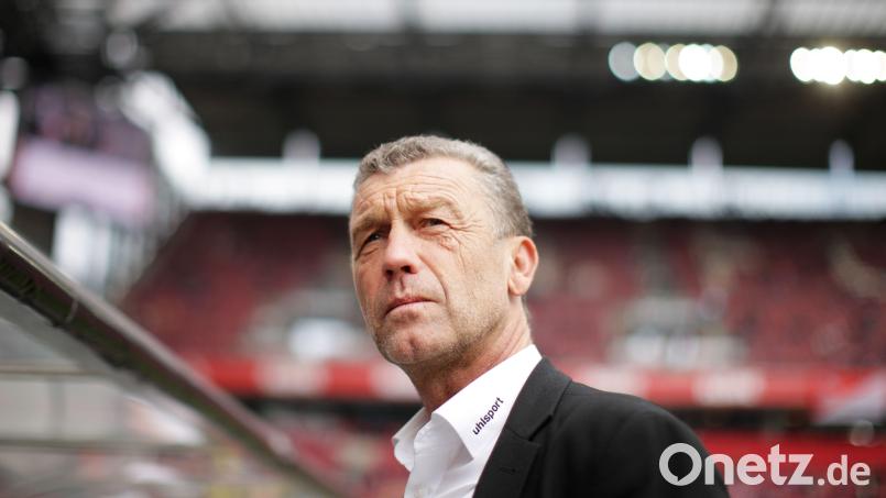 Florian Hinterberger in seiner Zeit als Sportchef bei den &quot;Löwen&quot;. Archivbild: Rolf Vennenbernd/dpa