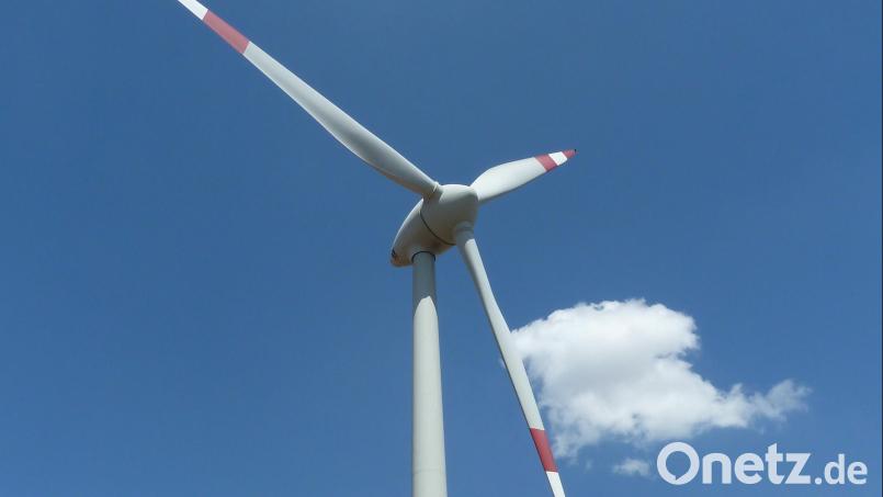 Das geplante Windkraftprojekt Sattelroß tangiert Oberviechtach nicht nur als Nachbarkommune, die Stadt besitzt auch Flächen. Symbolbild: Portner