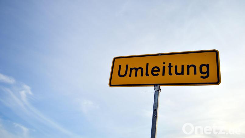 In Kemnath ist am Freitag die Wunsiedler Straße gesperrt. Symbolbild: Marc Tirl