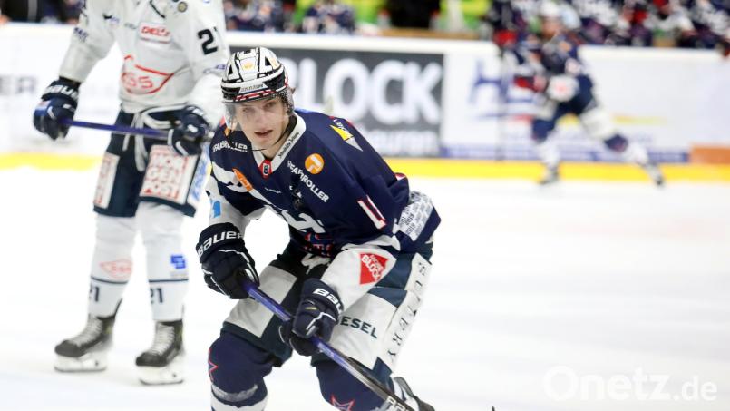 Noah Dunham steht beim DEL-Klub ERC Ingolstadt unter Vertrag, läuft aber per Förderlizenz auch für den Zweitligisten Ravensburg Towerstars (im Bild) auf. Bild: Kim Enderle