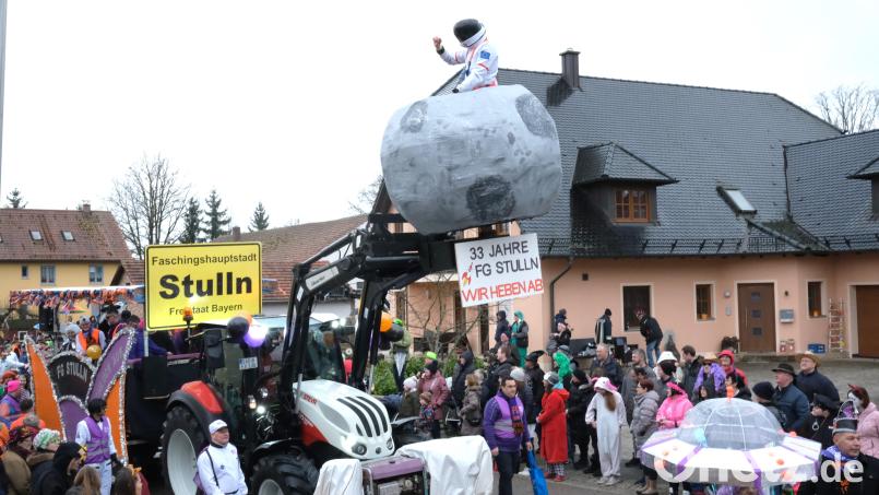 &quot;Wir heben ab&quot;. Unter dieses Motto stellt die Stullner Faschingsgesellschaft das Motto für das 33-jährige Jubiläum. Bild: Hirsch