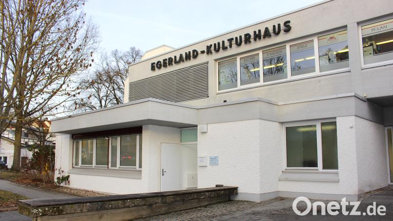 Damit die KVB-Praxis im Sommer 2022 in das Egerland-Kulturhaus einziehen konnte, hat die Stadt Marktredwitz die Räume im Erdgeschoss bedarfsgerecht ausgebaut und renoviert. Bild: Alexandra Hautmann/fph