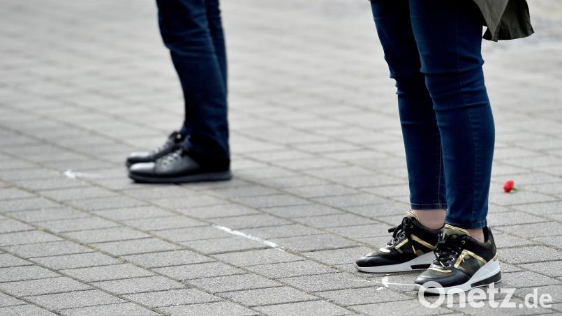 Redakteurin Lisa Sebald besitzt nur eine, lange Jeanshose. Strumpf- und Stoffhosen sind einfach bequemer, sagt sie. Symbolbild: Caroline Seidel/dpa
