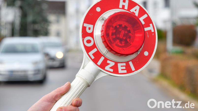 Mehr als drei Promille zeigte das Testgerät bei einem Autofahrer während einer Verkehrskontrolle in Mitterteich an. Symbolbild: Petra Hartl