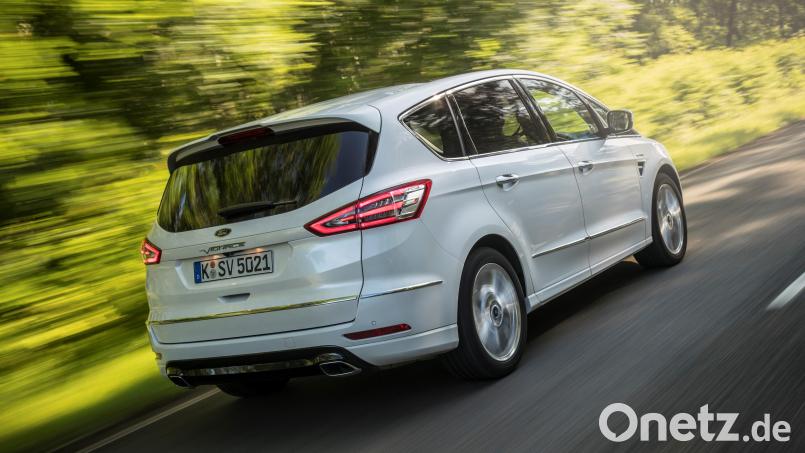 Der S-Max gehört zu den Fahrzeugen bei Ford, die im Zuge der Elektrostrategie nicht mehr produziert werden. Seine Produktion wurde Anfang 2023 eingestellt. (zu dpa: «Der Ford S-Max II beim Tüv») Bild: Ford/dpa