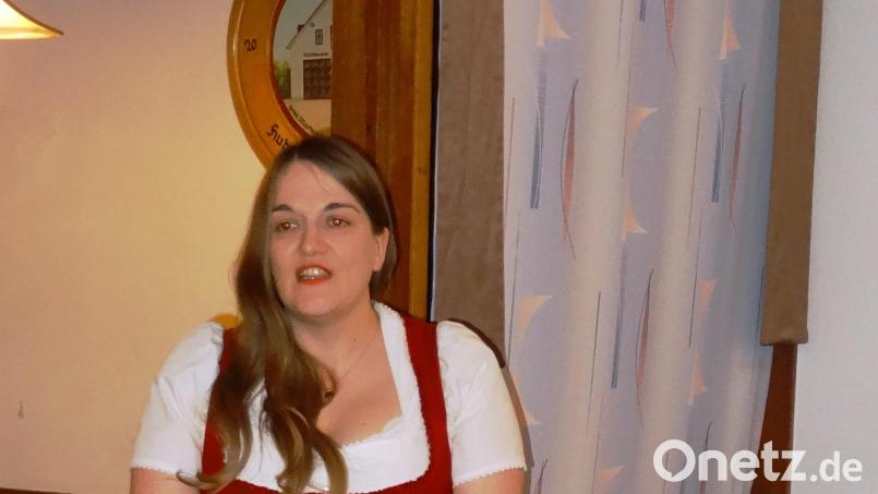 Ronja Endres, die bayerische SPD-Vorsitzende, sprach beim Politischen Aschermittwoch in Ursensollen. Bild: Norbert Mitlmeier/exb