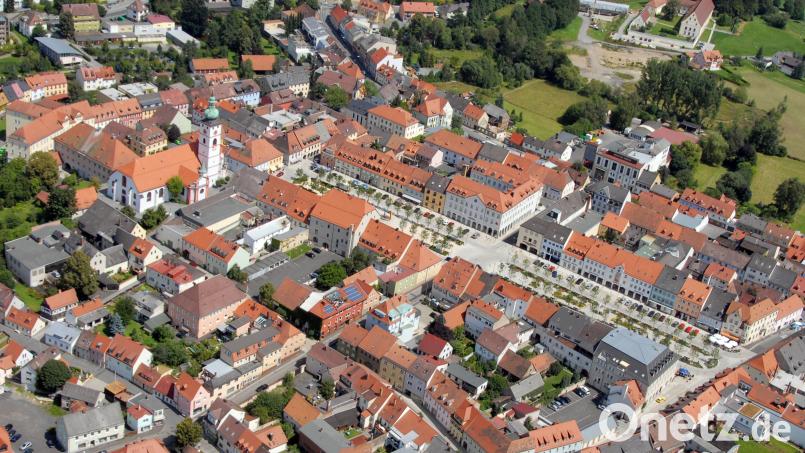 Aufsteigerregion: Der Landkreis Tirschenreuth gehört zu den wirtschaftlichen Gewinnern der Coronapandemie. Luftbild: Michael Ascherl