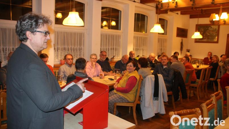Mit Leidenschaft verteidigt Stangl seine Politik und wehrt sich gegen Kritiker. Bild: sne