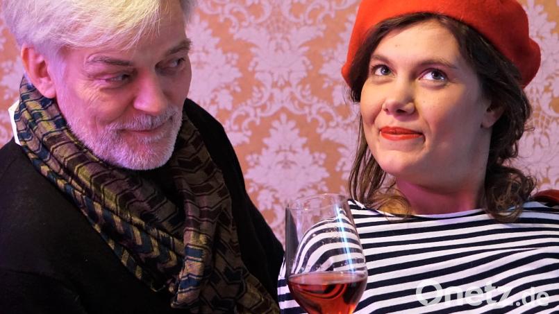 Julia Borgmeier und Stephan Schill in &quot;Achterbahn&quot; Bild: Andreas Hueck/exb