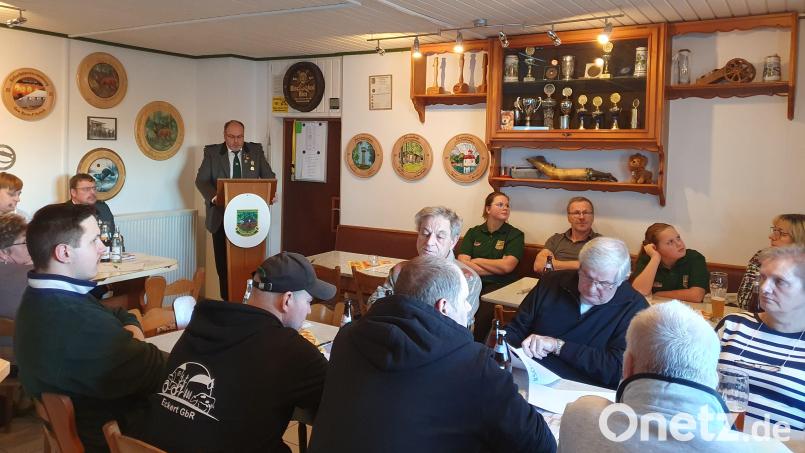 Zweiter Vorsitzender Günter Kraus bei der Jahreshauptversammlung des Schützenvereins Ringelstein Ottengrün. Bild: Ramona Ulrich/Schützenverein Ringelstein/exb