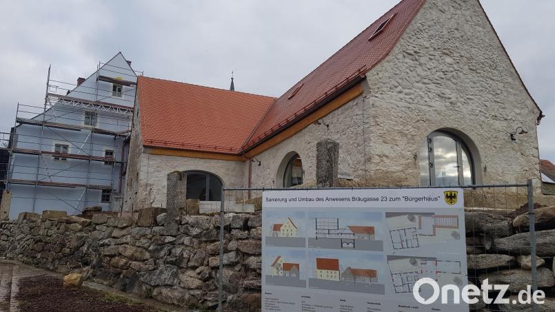 Die Arbeiten im neuen Bürgerhaus laufen auf Hochtouren. Schon am 1. März soll die erste Kulturveranstaltung darin stattfinden. Bild: wb