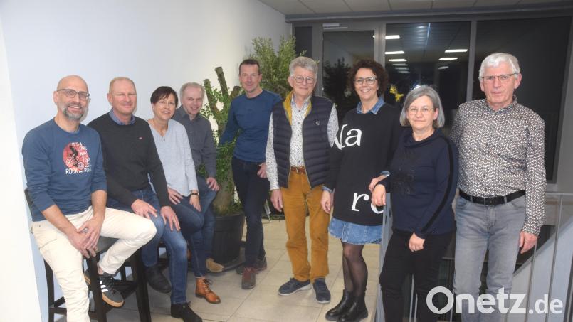 Das Führungsteam des VC-Concordia Pirk mit Präsident Alexander Radlbeck (Zweiter von links). Radlbeck ist seit der Gründung vor 33 Jahren an der Spitze des Veloclubs. Bild: fz
