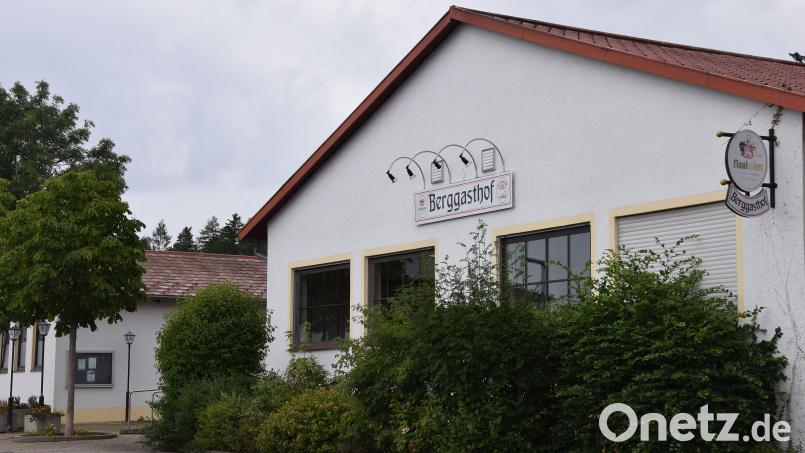 Der Gemeinderat Ebermannsdorf lehnt in seiner Stellungnahme die Vermietung des Berggasthofes in Ebermannsdorf als Asylbewerberunterkunft einstimmig ab. Bild: bö