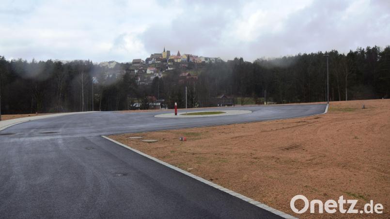Am südlichen Fuß des Leuchtenbergs liegt das neue Baugebiet &quot;Ringelbrunnen III&quot;. Bild: fz