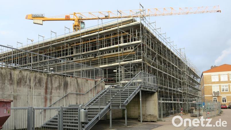 Elf Millionen Euro investiert der Landkreis Schwandorf in das neue Sonderpädagogische Förderzentrum Nabburg. Bild: Hirsch