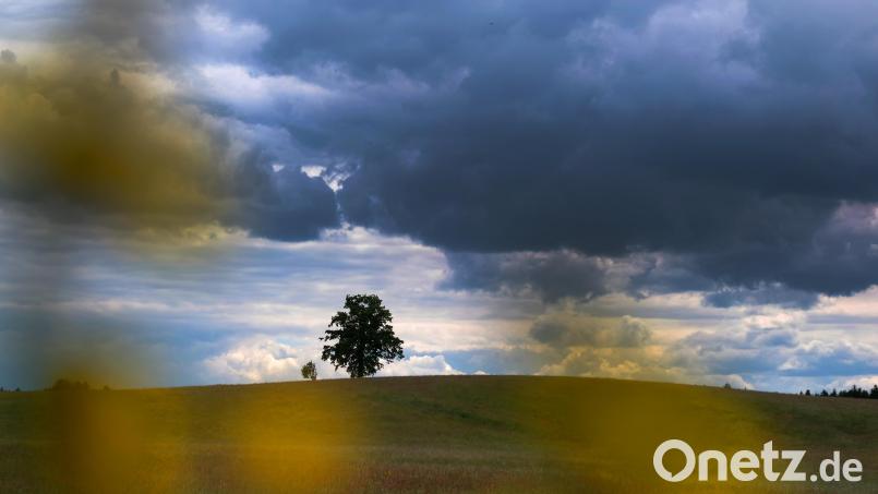 Schneeregen- oder Graupelschauer sind denkbar in der Oberpfalz, Ein Wintereinbruch soll es aber nicht werden. Symbolbild: Stephan Jansen