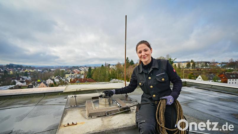 Für Kathrin Plommer der Höhepunkt ihres Berufsalltags: der weitläufige Ausblick von den Dächern. Bild: Florian Miedl/fph