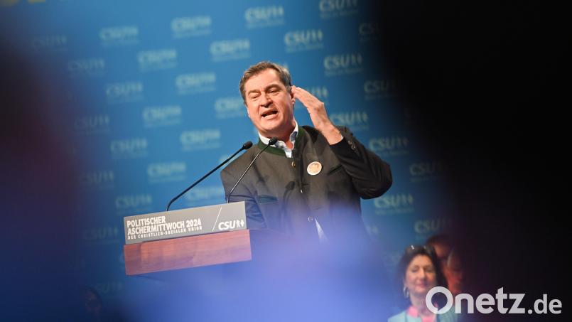 Markus Söder (CSU), Ministerpräsident von Bayern und CSU-Chef, hält eine Rede beim politischen Aschermittwoch der CSU. Archivbild: Peter Kneffel