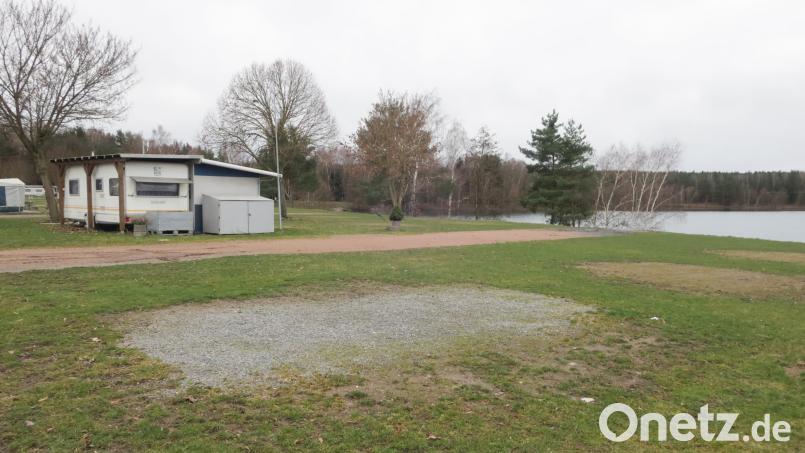 Hier auf dem freien Gelände des Campingplatzes am Murner See soll demnächst ein Biergarten entstehen. Bild: Hirsch