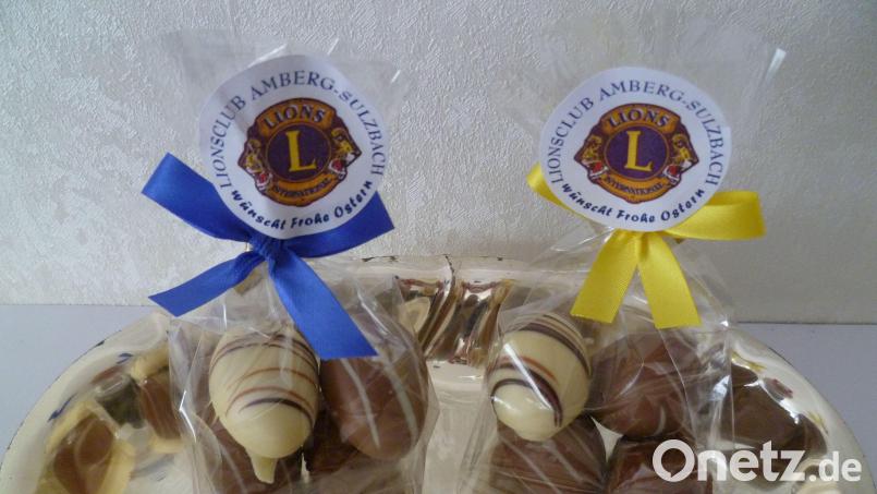 Die hübsch verpackten Ostergrüße der Lions gibt es heuer wieder zum Preis von 4,50 Euro. Ein 80-Gramm-Päckchen enthält vier Schoko-Ei-Pralinen, eine Zweier-Tüte kostet 2,50 Euro. Bild: usc