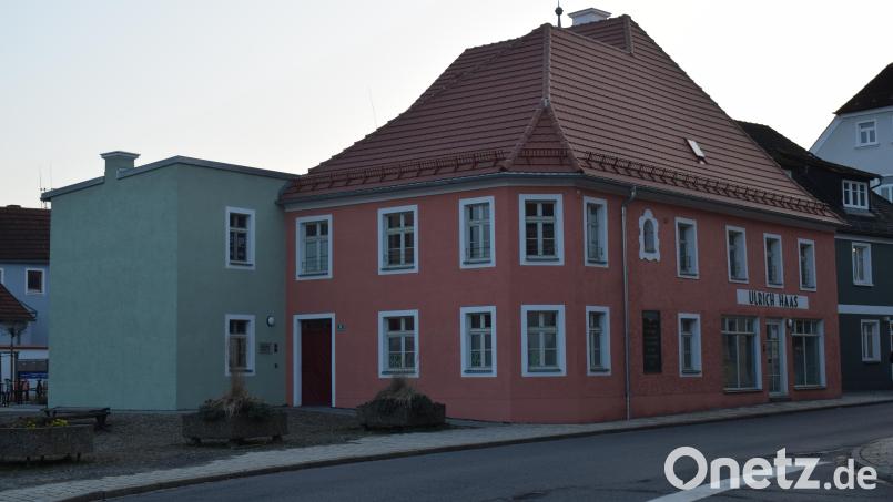 Rund zwei Millionen Euro kostet die Sanierung des Haas-Hauses. Knapp die Hälfte der Summe ist durch Fördermittel abgedeckt. Bild: bnr