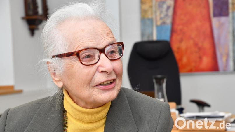 Maria Geiss-Wittmann feiert am Sonntag, 3. März, ihren 90. Geburtstag. Und hat im Vorfeld ihres Ehrentages einen Brief mit Wünschen an Ministerpräsident Markus Söder geschrieben. Bild: Petra Hartl