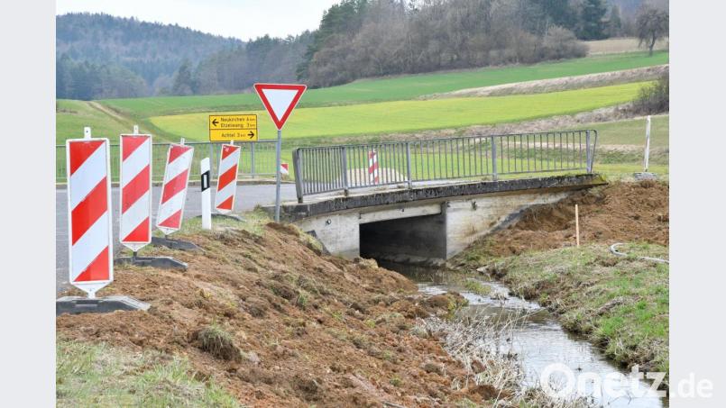 Die Reinbachbrücke bei Kirchenreinbach soll abgerissen und durch eine neue Brücke ersetzt werden. Bild: Petra Hartl