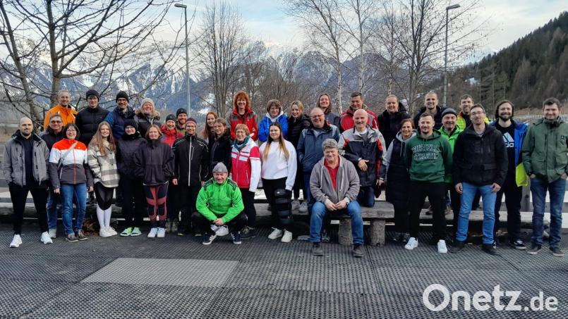 Die Skiabteilung der SpVgg Neustadt am Kulm in Serfaus-Fiss-Ladis. Bild: Anja Kroher/exb