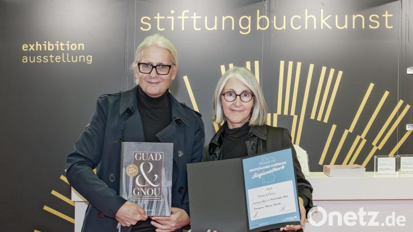 Preis für Regionalkochbuch. Bild: Feig/exb