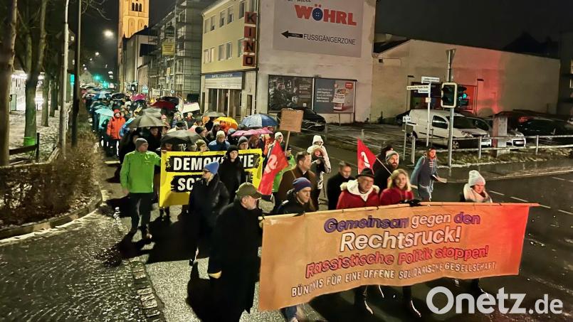 In Weiden gingen am 19. Januar rund 3000 Menschen vereint für eine offene Gesellschaft auf die Straße. Archivbild: Gabi Schönberger