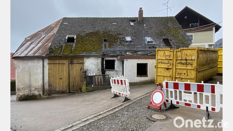 Das ohnehin baufällige Haus in Tännesberg musste entrümpelt werden. Bild: Josef Glas