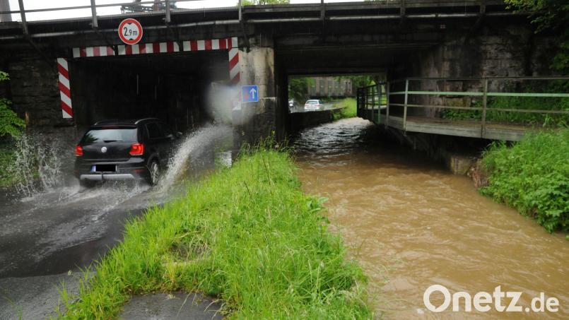 Nach Starkregen kommt es an der Erzhausstraße beim Spitzerbach oft zu Überschwemmungen. Archivbild: Gebhardt