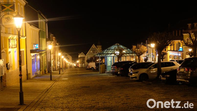 Im neuen Licht und klimafreundlich glänzen die Stadt und alle Ortsteile nach Umrüstung der Straßenbeleuchtung auf LED, wie hier die Altstadt. Bild: do