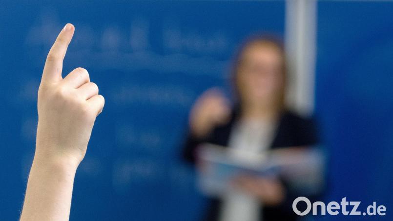 Die zusätzlichen Deutsch- und Mathematikstunden seien wegen der "Pisa"-Ergebnisse auch für die Grünen erforderlich. Symbolbild: Armin Weigel/dpa