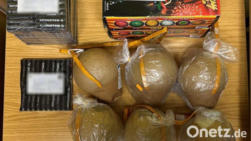Kugelbomben und Böller wollte ein Bosnier nach Deutschland einschmuggeln Bild: Bundespolizei Waidhaus/exb