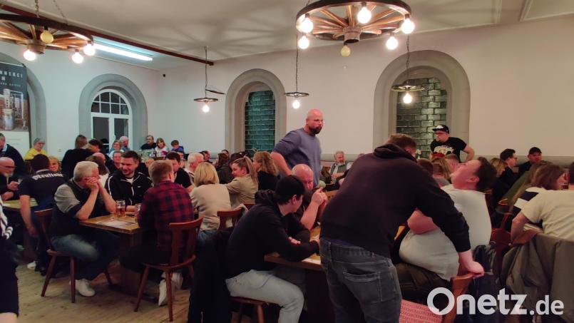 Das Schinkenfest der Kulm-Kicker lockte am Wochenende die Besuchermassen in den Buruckersaal. Bild: do